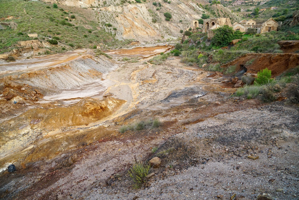 Escombreras, restos mineros