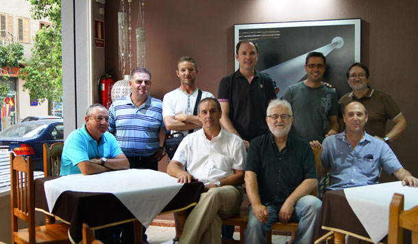Exposición fotográfica en la cafetería Winston